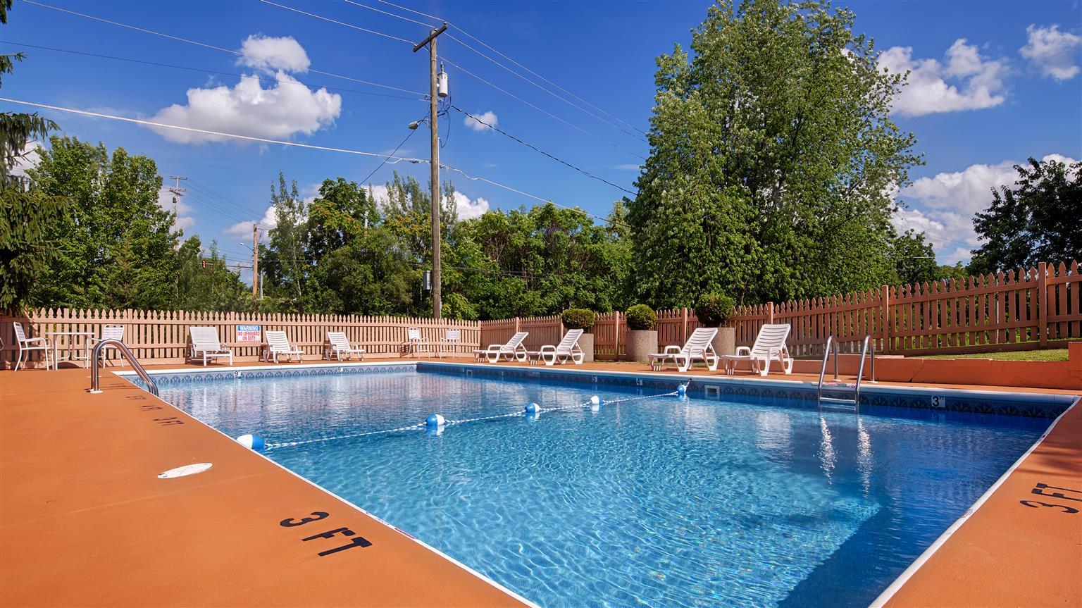 Clarion Inn & Conference Center Winchester Εξωτερικό φωτογραφία