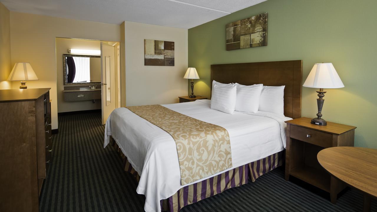 Clarion Inn & Conference Center Winchester Εξωτερικό φωτογραφία