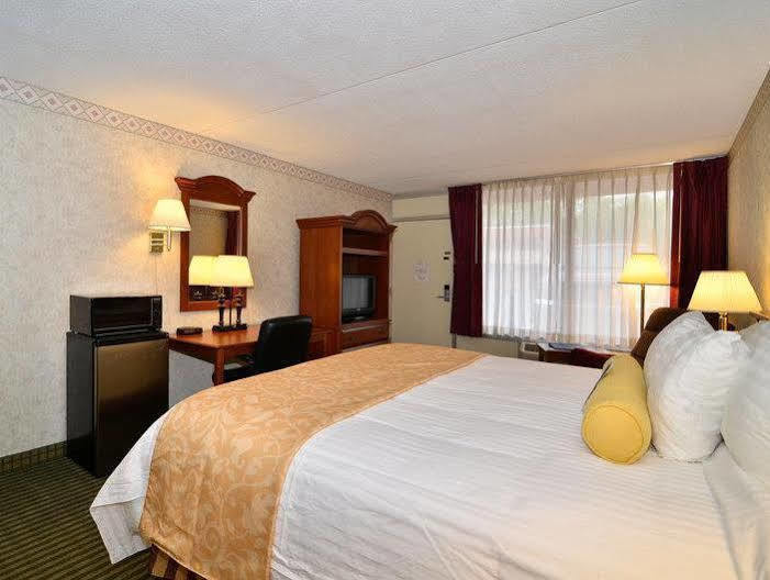 Clarion Inn & Conference Center Winchester Εξωτερικό φωτογραφία