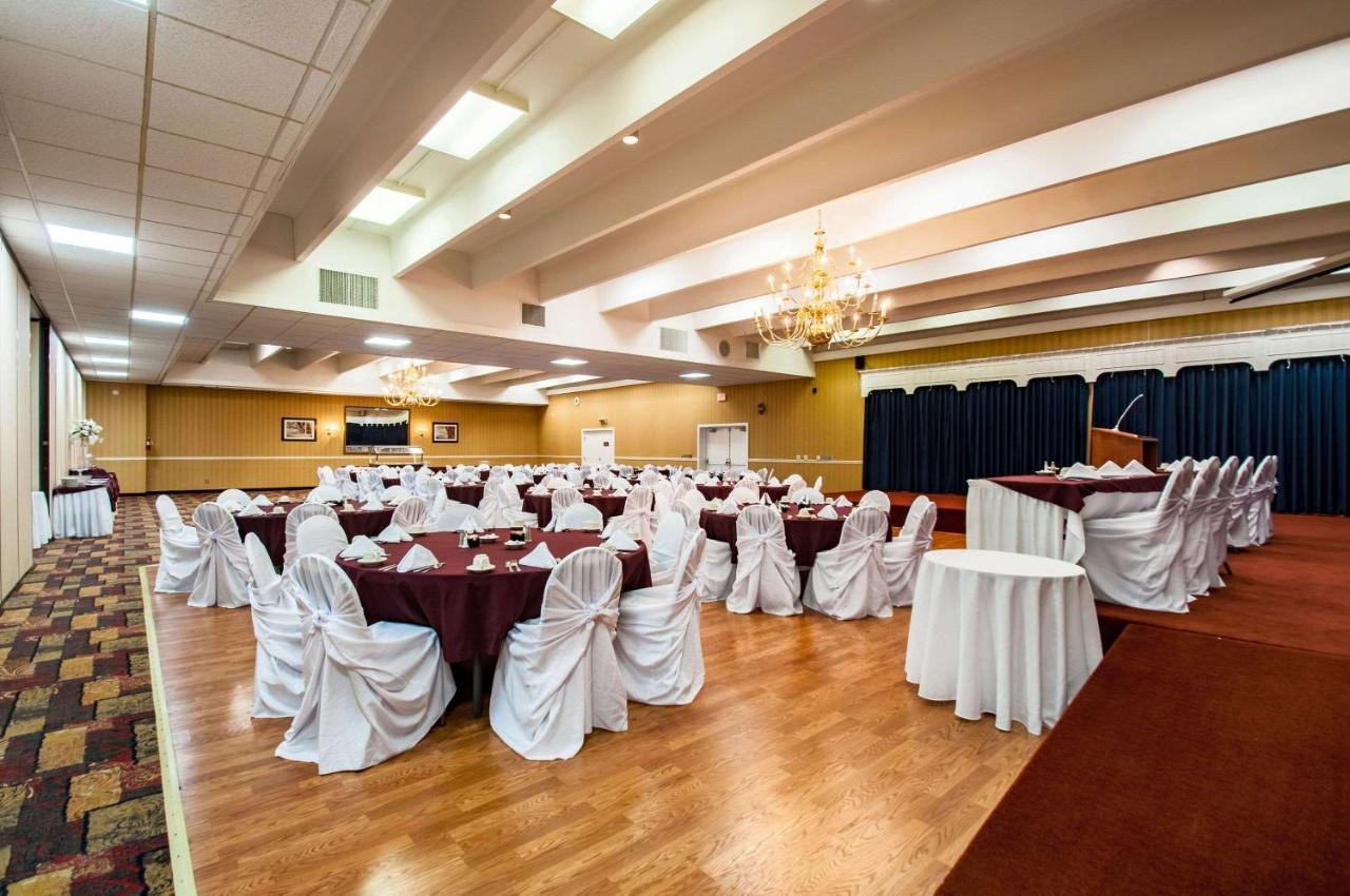 Clarion Inn & Conference Center Winchester Εξωτερικό φωτογραφία