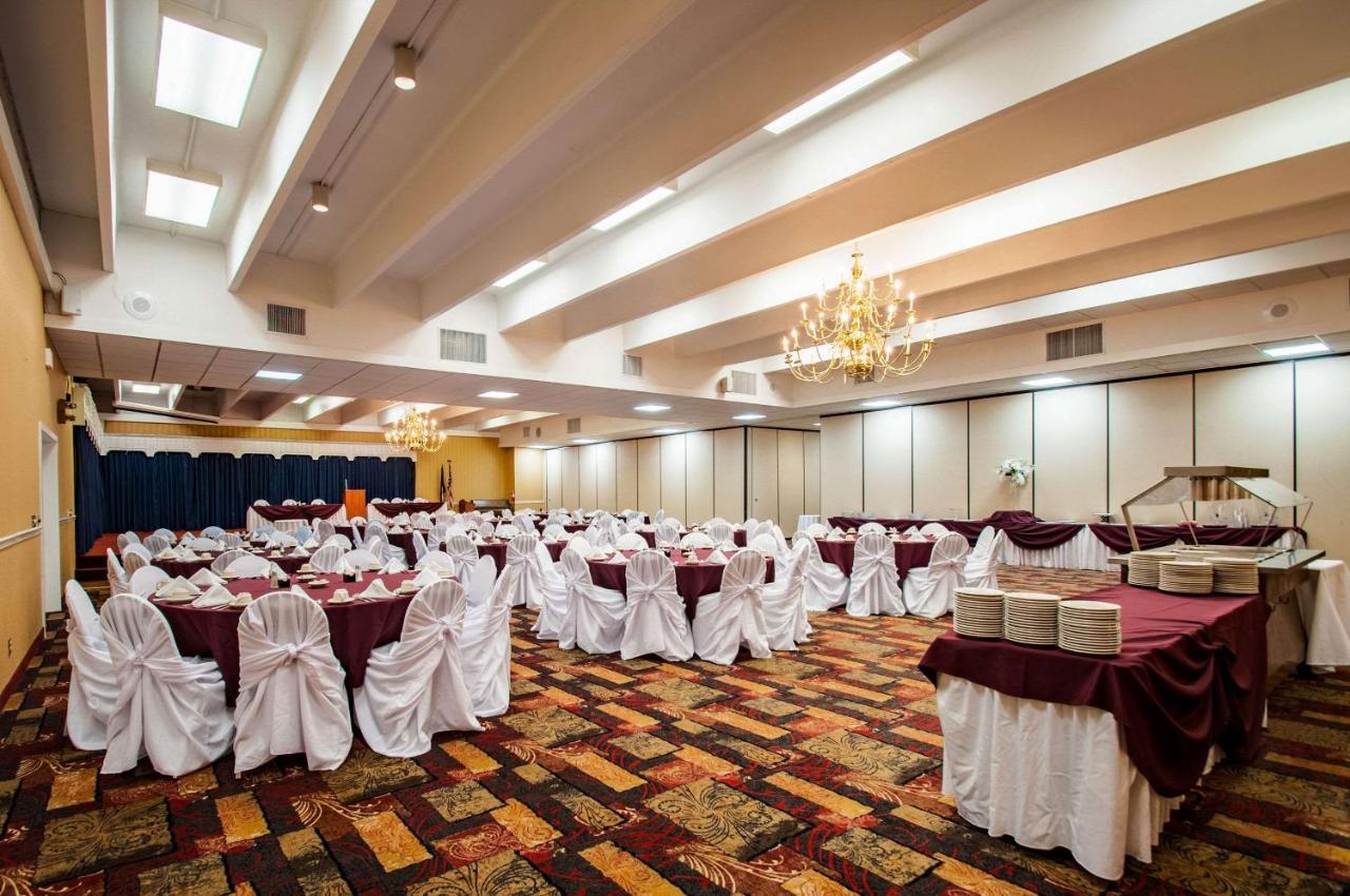 Clarion Inn & Conference Center Winchester Εξωτερικό φωτογραφία