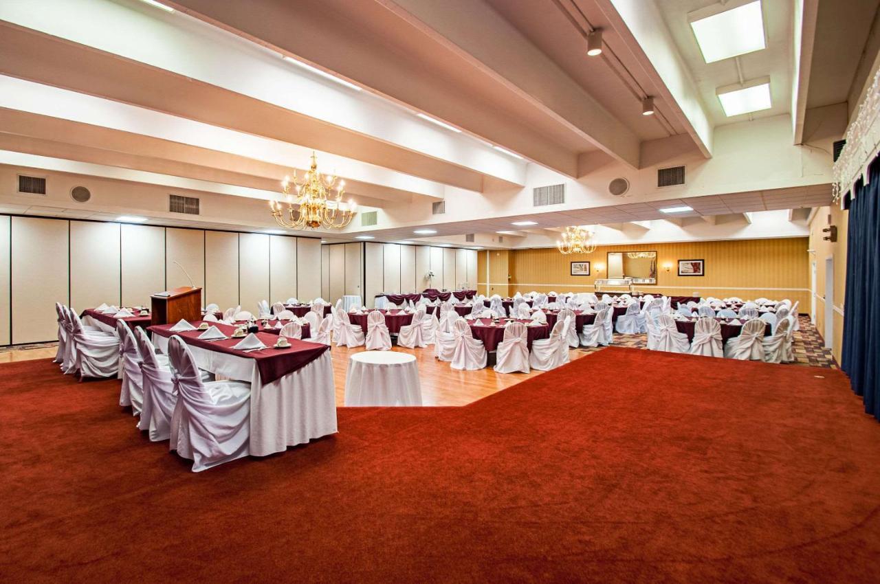 Clarion Inn & Conference Center Winchester Εξωτερικό φωτογραφία