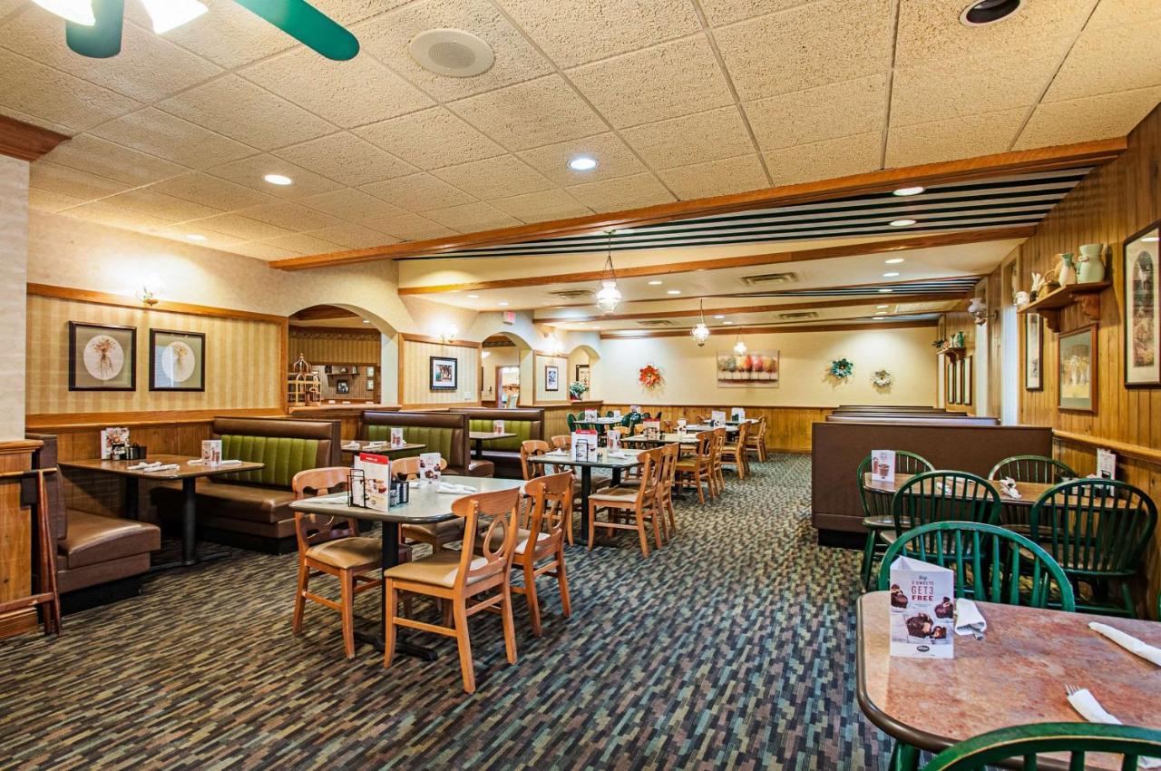Clarion Inn & Conference Center Winchester Εξωτερικό φωτογραφία