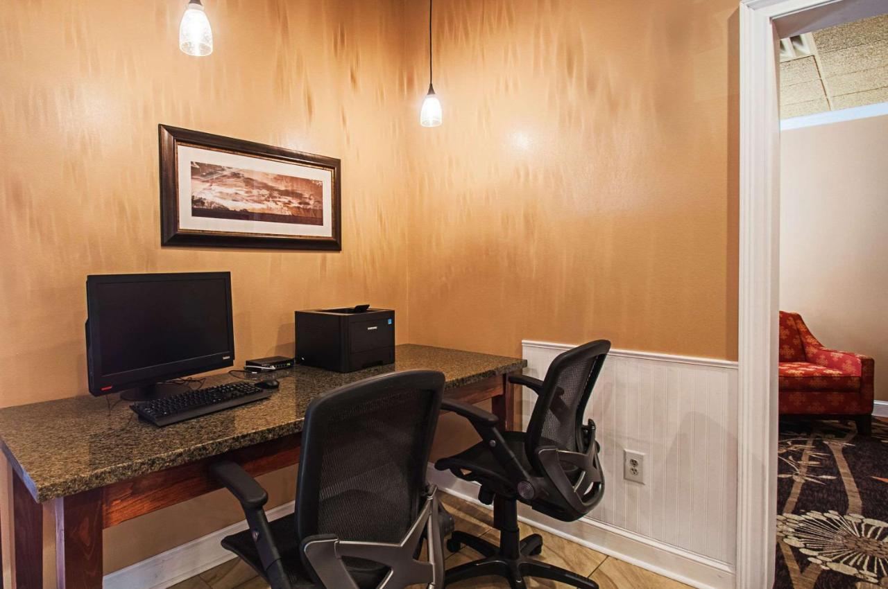 Clarion Inn & Conference Center Winchester Εξωτερικό φωτογραφία